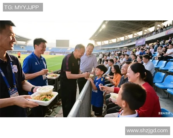 足球明星亲民瞬间展现真实生活魅力与球场之外的温暖故事